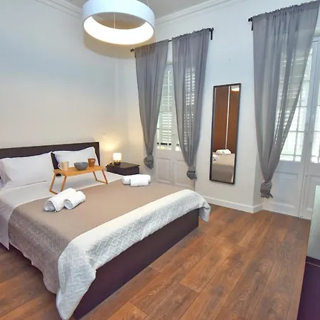 Sofia Old List Lejlighed Corfu (city)